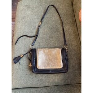 G.I.L.I.‎ Black Leather Crossbody Bag Gold Metallic Flap Tassel Adjustable Strap